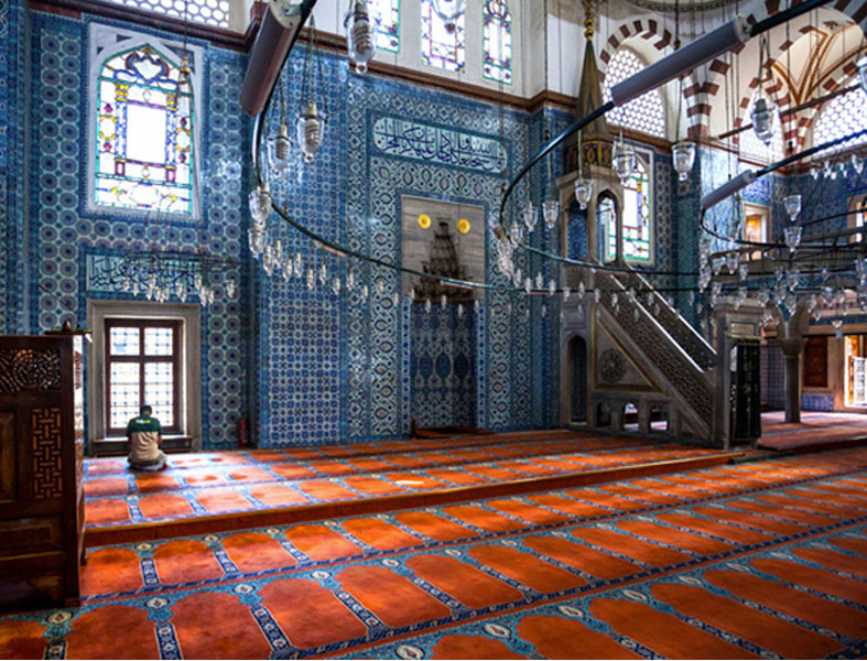 مسجد رستم پاشا