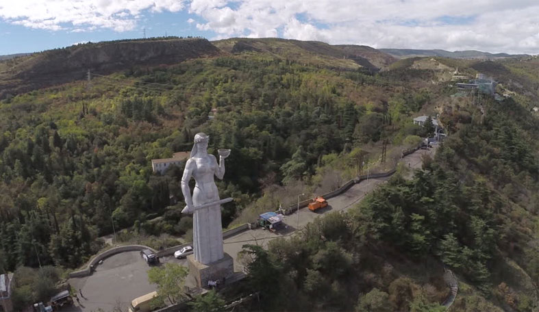 تندیس کارتلیس؛ مادر گرجستان