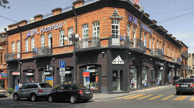 خیابان آبوویان؛ قدم زدن در ایروان تاریخی