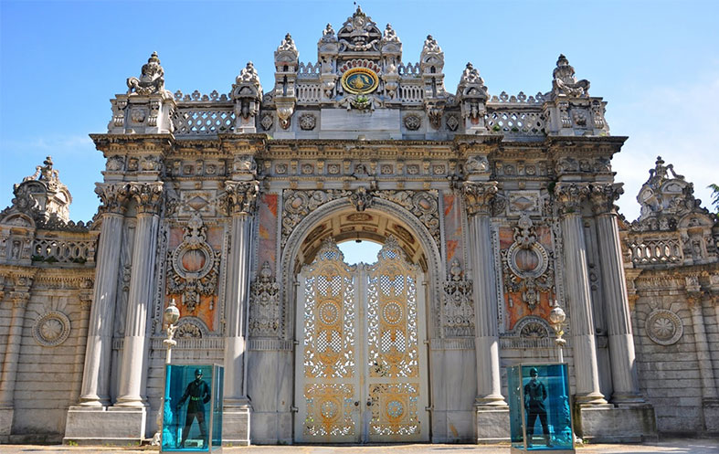 کاخ دولما باغچه، نماد شکوه و جلال امپراتوری عثمانی