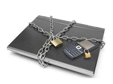تدابیر امنیتی استفاده از ابزارهای دیجیتال در سفر تدابیر امنیتی استفاده از ابزارهای دیجیتال در سفر